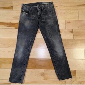 👖 Diesel Gurpee Super Slim-Skinny Low Waist Jeans